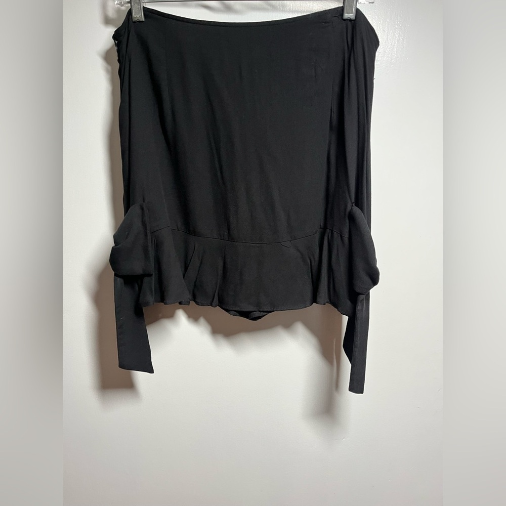 Cute goth “skort” - Picture 5 of 5